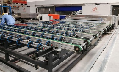 高效節(jié)能玻璃清洗機(jī)