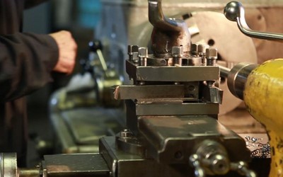 生產(chǎn)加工設(shè)備